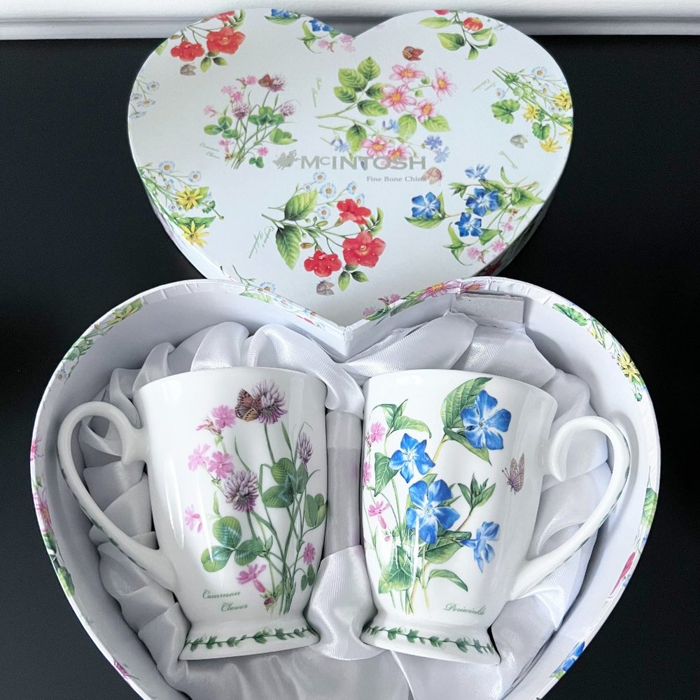 McIntosh Fine Bone China Garden Meadow 2pc Mug Set in Heart Shaped Gift Box NEW